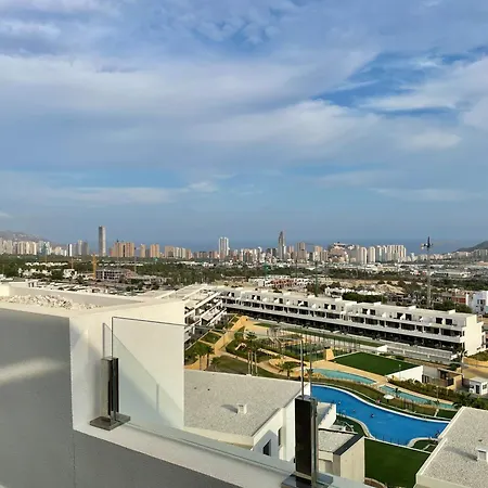 Atico Con Vistas Panoramicas A Benidorm 아파트 *
